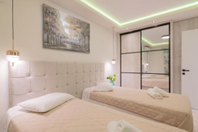 Alkeos Suite, Bochali